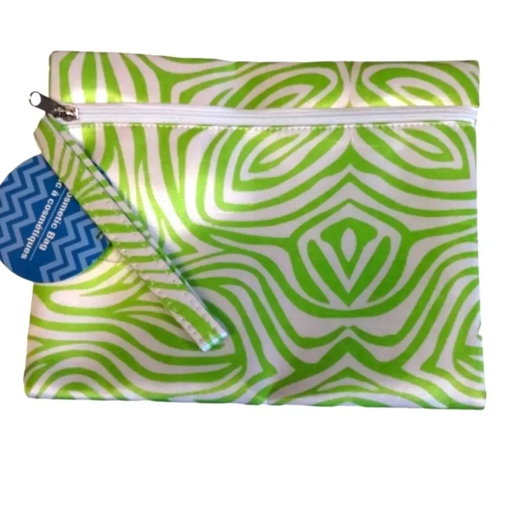 Kid's Fashion Press on Nails and Cosmetic Bag - Picture 2 of 5